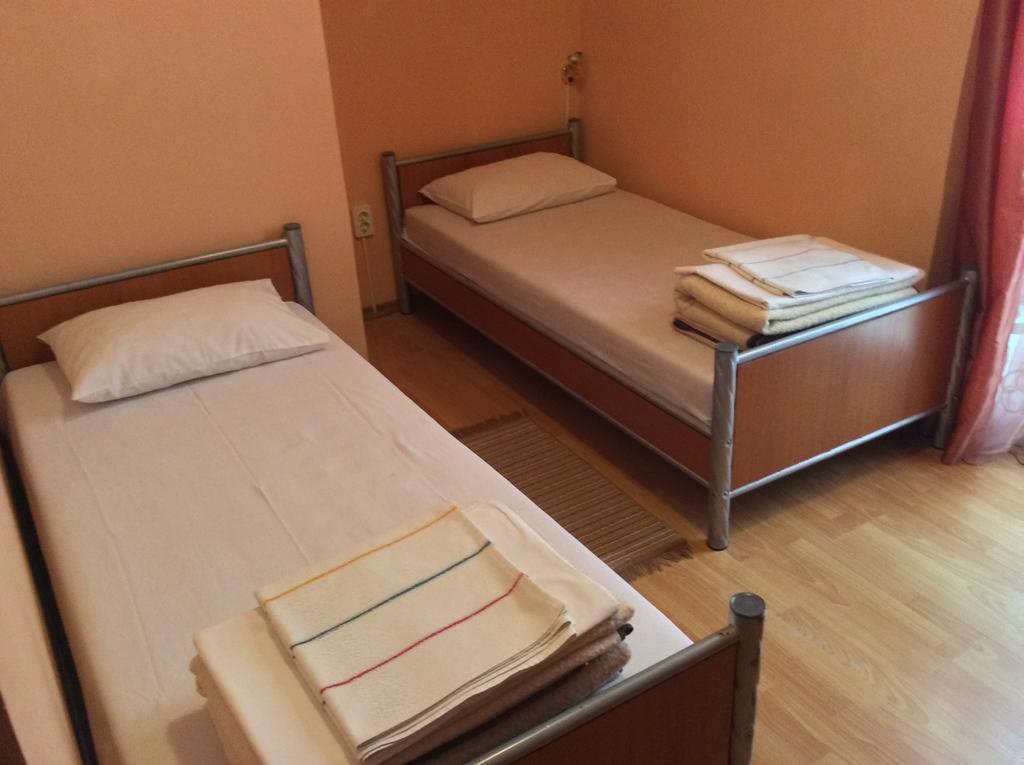 National Hotel Ruse Room photo