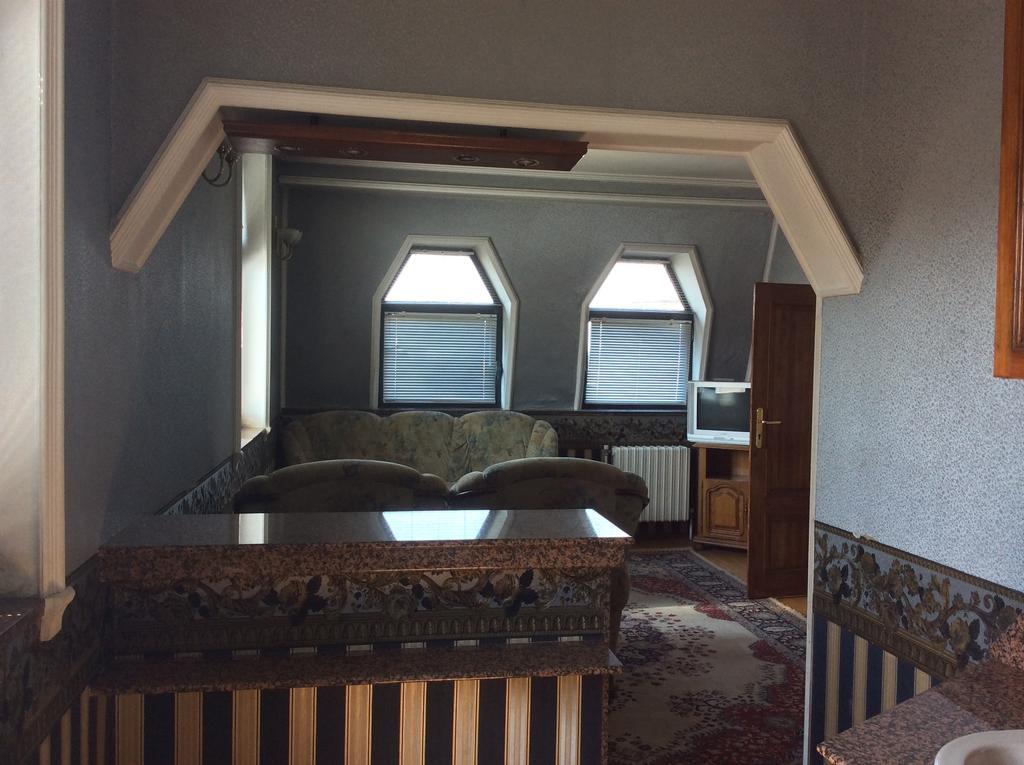 National Hotel Ruse Room photo